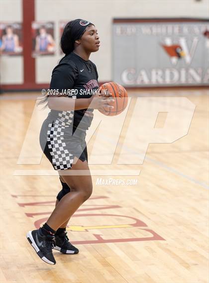 Thumbnail 2 in Istrouma @ E. D. White(LHSAA Division II Select Regional Playoff) photogallery.