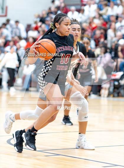 Thumbnail 3 in Istrouma @ E. D. White(LHSAA Division II Select Regional Playoff) photogallery.