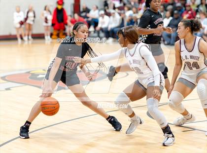 Thumbnail 2 in Istrouma @ E. D. White(LHSAA Division II Select Regional Playoff) photogallery.