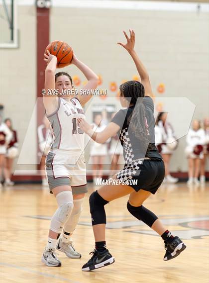 Thumbnail 2 in Istrouma @ E. D. White(LHSAA Division II Select Regional Playoff) photogallery.