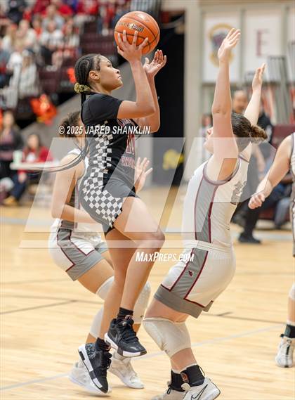 Thumbnail 3 in Istrouma @ E. D. White(LHSAA Division II Select Regional Playoff) photogallery.