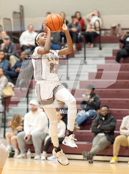 Thumbnail 3 in Istrouma @ E. D. White(LHSAA Division II Select Regional Playoff) photogallery.