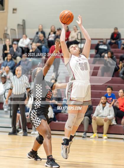 Thumbnail 1 in Istrouma @ E. D. White(LHSAA Division II Select Regional Playoff) photogallery.
