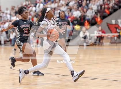 Thumbnail 2 in Istrouma @ E. D. White(LHSAA Division II Select Regional Playoff) photogallery.