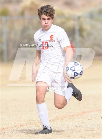 Thumbnail 3 in La Joya Community vs. Seton Catholic (Chandler Prep Invitational) photogallery.