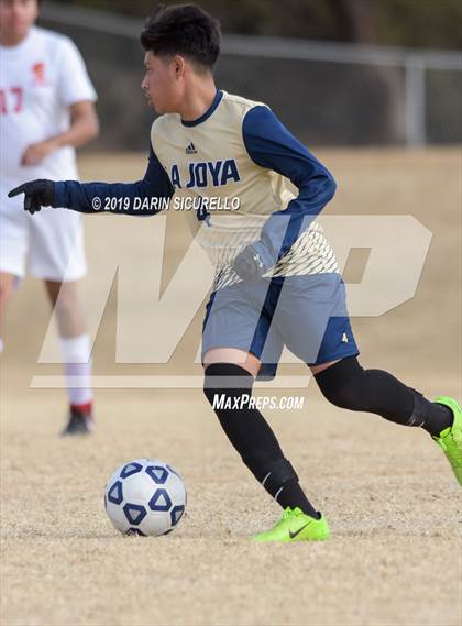 Thumbnail 1 in La Joya Community vs. Seton Catholic (Chandler Prep Invitational) photogallery.