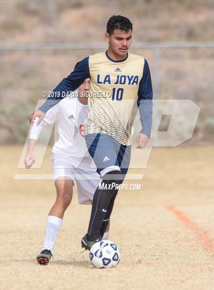 Thumbnail 3 in La Joya Community vs. Seton Catholic (Chandler Prep Invitational) photogallery.