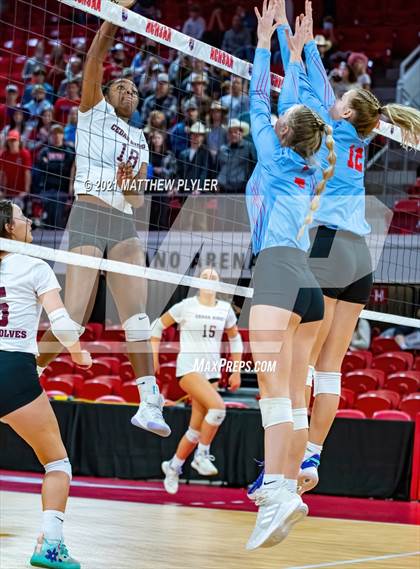 Thumbnail 2 in Cedar Ridge vs. North Iredell (NCHSAA 3A Final) (2 of 2) (the Game) photogallery.