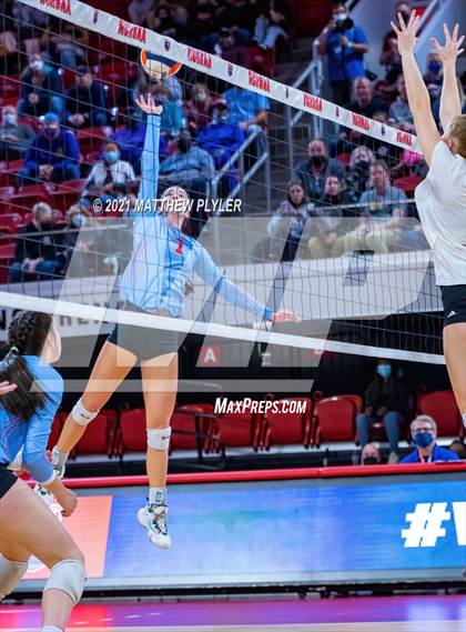 Thumbnail 3 in Cedar Ridge vs. North Iredell (NCHSAA 3A Final) (2 of 2) (the Game) photogallery.