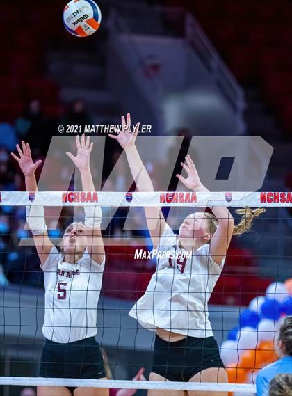 Thumbnail 1 in Cedar Ridge vs. North Iredell (NCHSAA 3A Final) (2 of 2) (the Game) photogallery.