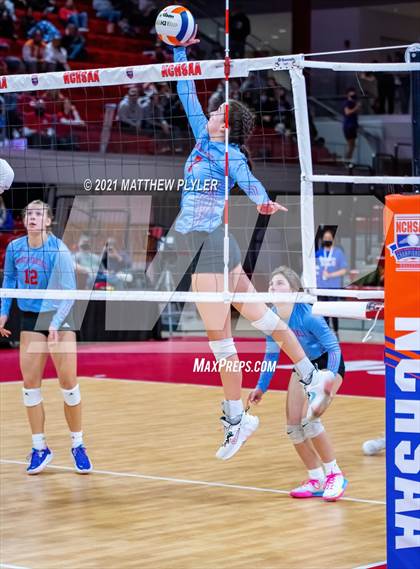 Thumbnail 1 in Cedar Ridge vs. North Iredell (NCHSAA 3A Final) (2 of 2) (the Game) photogallery.