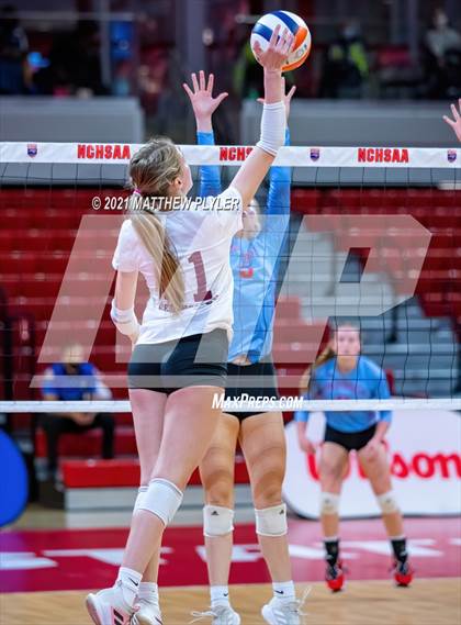 Thumbnail 1 in Cedar Ridge vs. North Iredell (NCHSAA 3A Final) (2 of 2) (the Game) photogallery.