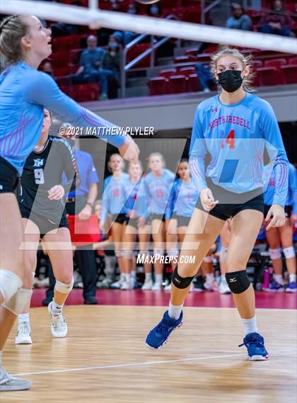 Thumbnail 3 in Cedar Ridge vs. North Iredell (NCHSAA 3A Final) (2 of 2) (the Game) photogallery.