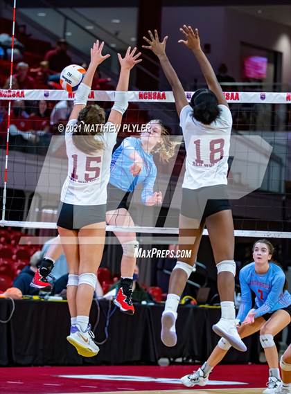 Thumbnail 3 in Cedar Ridge vs. North Iredell (NCHSAA 3A Final) (2 of 2) (the Game) photogallery.