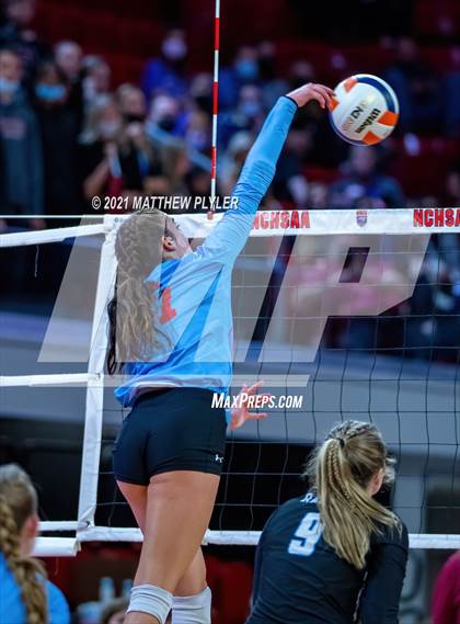 Thumbnail 2 in Cedar Ridge vs. North Iredell (NCHSAA 3A Final) (2 of 2) (the Game) photogallery.