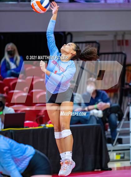 Thumbnail 1 in Cedar Ridge vs. North Iredell (NCHSAA 3A Final) (2 of 2) (the Game) photogallery.