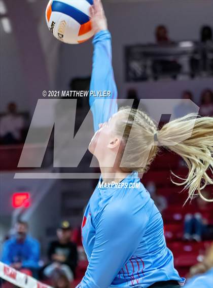 Thumbnail 2 in Cedar Ridge vs. North Iredell (NCHSAA 3A Final) (2 of 2) (the Game) photogallery.