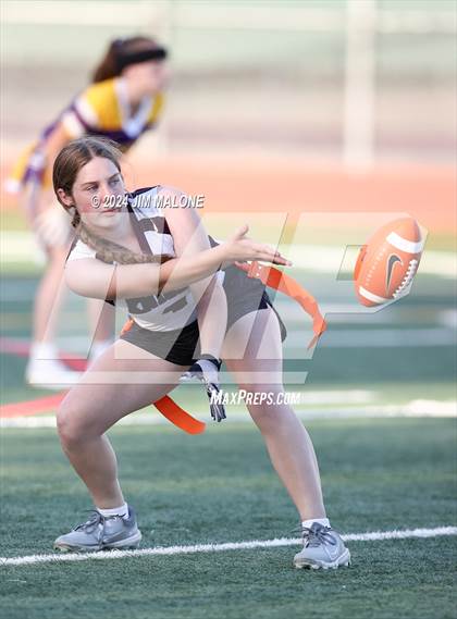 Thumbnail 1 in Las Lomas @ Amador Valley photogallery.