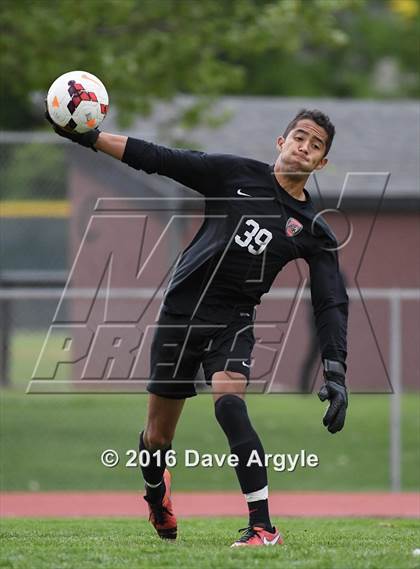 Thumbnail 3 in Sky View vs. American Fork (UHSAA 5A Tournament) photogallery.