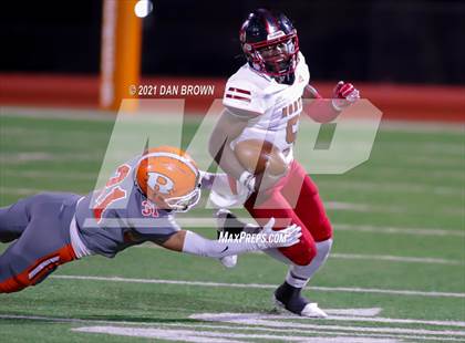 Thumbnail 2 in North Garland vs. Rockwall (UIL 6A Bi-District Playoff) photogallery.