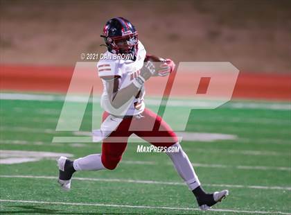 Thumbnail 2 in North Garland vs. Rockwall (UIL 6A Bi-District Playoff) photogallery.