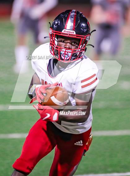 Thumbnail 3 in North Garland vs. Rockwall (UIL 6A Bi-District Playoff) photogallery.