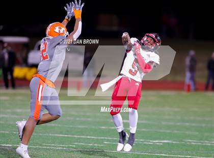 Thumbnail 1 in North Garland vs. Rockwall (UIL 6A Bi-District Playoff) photogallery.