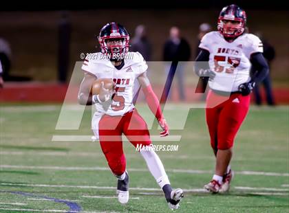 Thumbnail 2 in North Garland vs. Rockwall (UIL 6A Bi-District Playoff) photogallery.