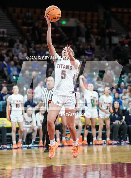 Thumbnail 3 in Horizon vs Legend (CHSAA 6A Great 8) photogallery.