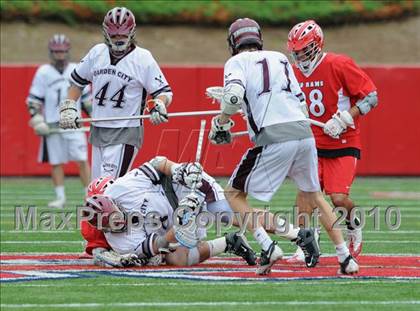 Thumbnail 3 in Jamesville-DeWitt vs. Garden City (NYSPHSAA Class B Final) photogallery.