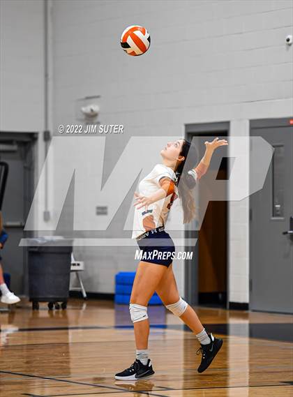 Thumbnail 3 in Caldwell vs Burton photogallery.
