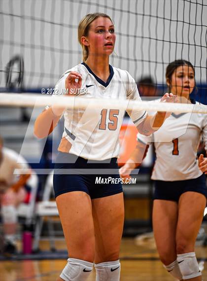 Thumbnail 3 in Caldwell vs Burton photogallery.