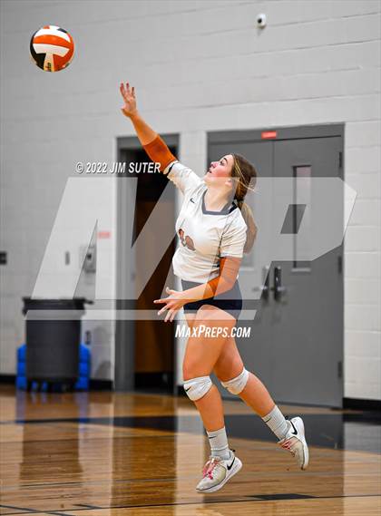 Thumbnail 1 in Caldwell vs Burton photogallery.