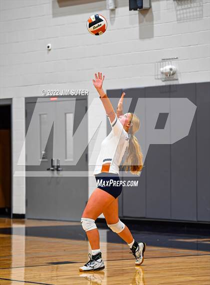 Thumbnail 3 in Caldwell vs Burton photogallery.
