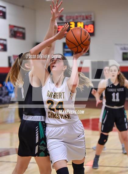 Thumbnail 3 in Tanque Verde vs. Gilbert Christian (Chandler Prep New Years Classic) photogallery.