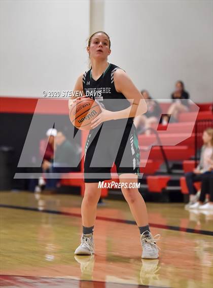 Thumbnail 1 in Tanque Verde vs. Gilbert Christian (Chandler Prep New Years Classic) photogallery.