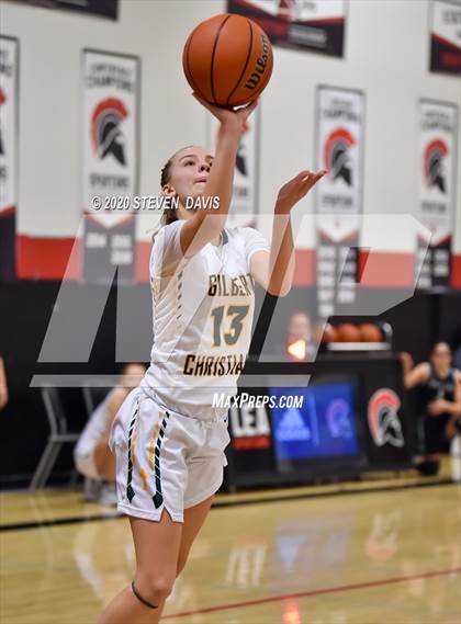 Thumbnail 2 in Tanque Verde vs. Gilbert Christian (Chandler Prep New Years Classic) photogallery.