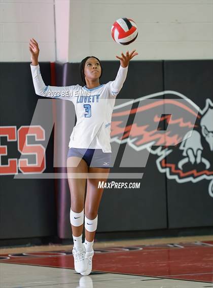 Thumbnail 2 in Lovett vs Starr's Mill photogallery.