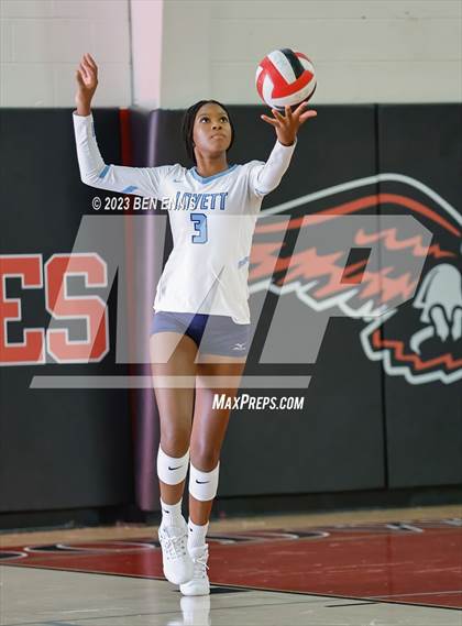 Thumbnail 1 in Lovett vs Starr's Mill photogallery.