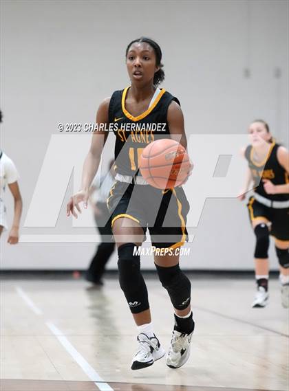 Thumbnail 3 in St. Agnes Academy vs. Bishop Lynch (TAPPS 6A Regional Final) photogallery.