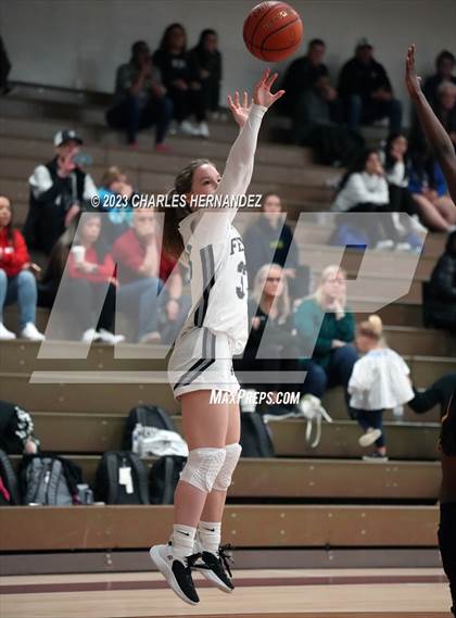 Thumbnail 2 in St. Agnes Academy vs. Bishop Lynch (TAPPS 6A Regional Final) photogallery.