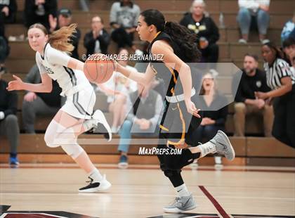 Thumbnail 2 in St. Agnes Academy vs. Bishop Lynch (TAPPS 6A Regional Final) photogallery.
