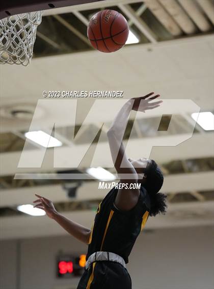 Thumbnail 2 in St. Agnes Academy vs. Bishop Lynch (TAPPS 6A Regional Final) photogallery.