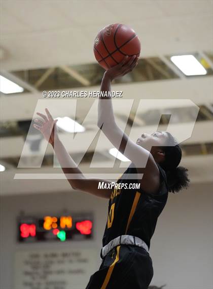 Thumbnail 2 in St. Agnes Academy vs. Bishop Lynch (TAPPS 6A Regional Final) photogallery.