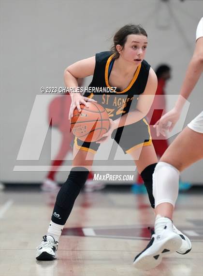 Thumbnail 3 in St. Agnes Academy vs. Bishop Lynch (TAPPS 6A Regional Final) photogallery.