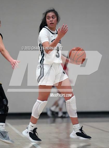Thumbnail 2 in St. Agnes Academy vs. Bishop Lynch (TAPPS 6A Regional Final) photogallery.