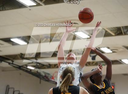 Thumbnail 3 in St. Agnes Academy vs. Bishop Lynch (TAPPS 6A Regional Final) photogallery.