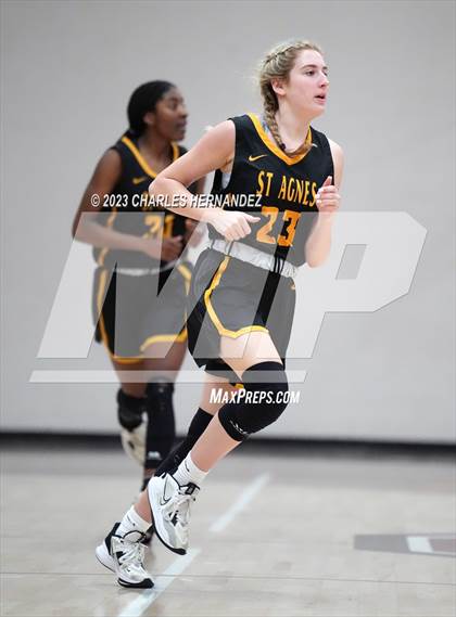 Thumbnail 1 in St. Agnes Academy vs. Bishop Lynch (TAPPS 6A Regional Final) photogallery.
