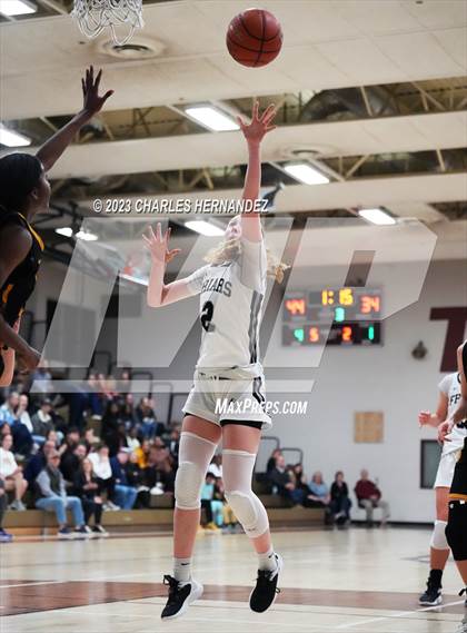 Thumbnail 1 in St. Agnes Academy vs. Bishop Lynch (TAPPS 6A Regional Final) photogallery.