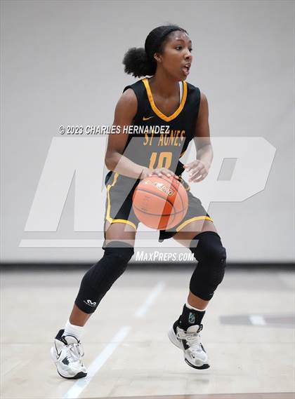 Thumbnail 2 in St. Agnes Academy vs. Bishop Lynch (TAPPS 6A Regional Final) photogallery.